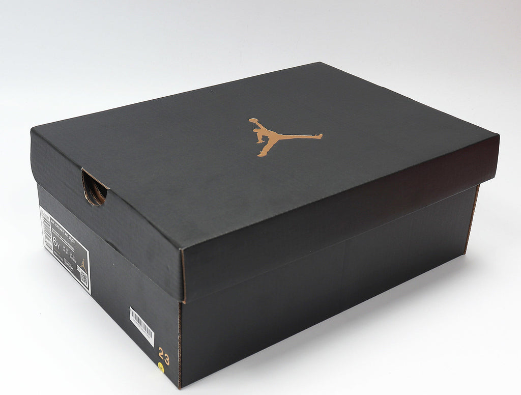 Jordan 1 Mid Sneakers in White Pink Turquoise 555112-102 - product image from the listing.