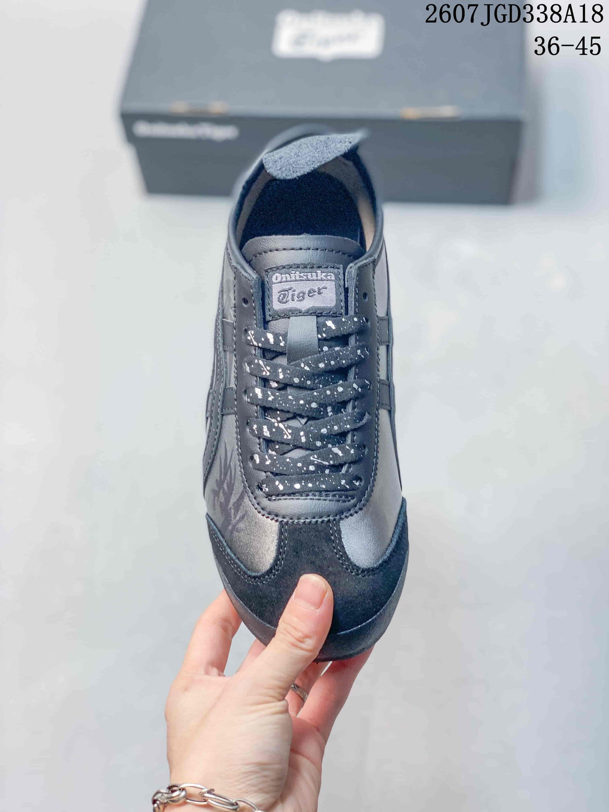 Onitsuka Tiger Mexico 66 Paraty Sneakers in Gray Black 2607JGD338A18 - product image from the listing.