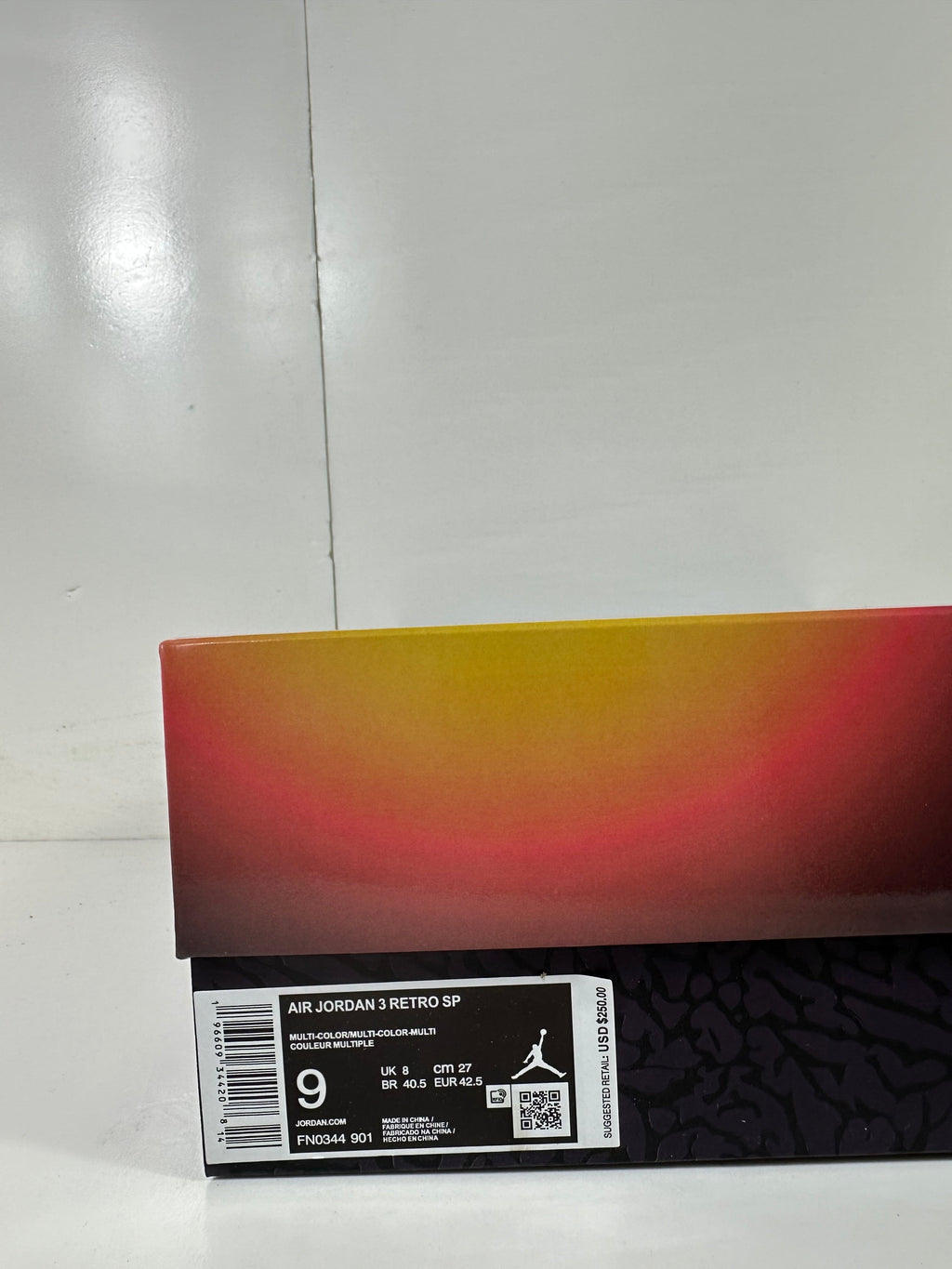 J Balvin x Jordan Air Jordan 3 Retro SP Trainers FN0344-901 - product image from the listing.