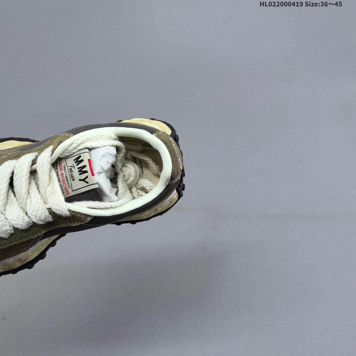 Olive Maison Mihara Yasuhiro Larry Low-Top Sneakers - product image from the listing.