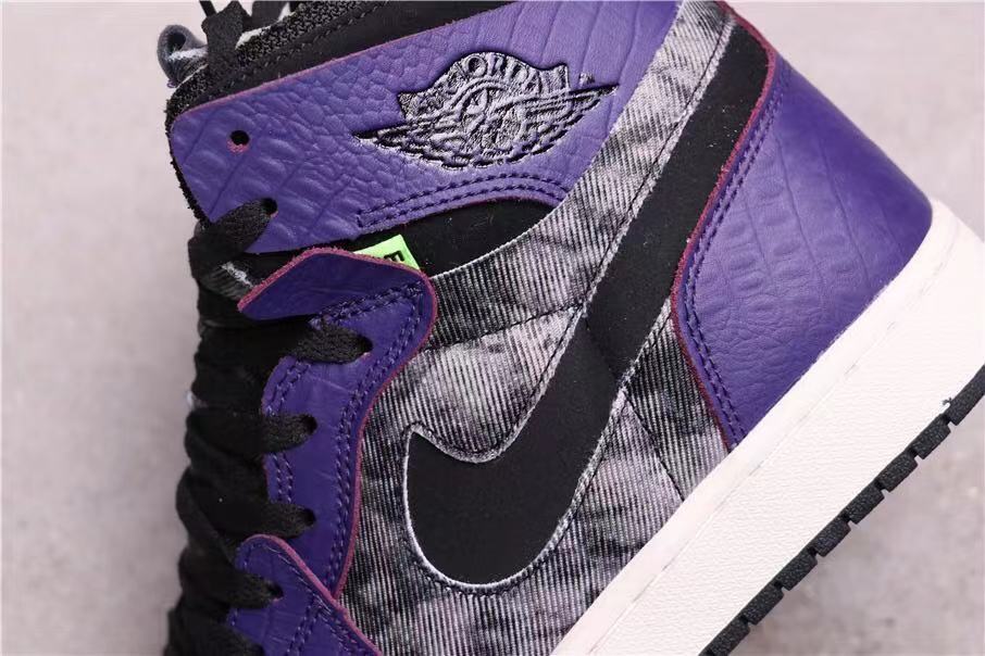 Jordan 1 Zoom Air CMFT Bayou Boys in Black Purple DC2133-500 - product image from the listing.