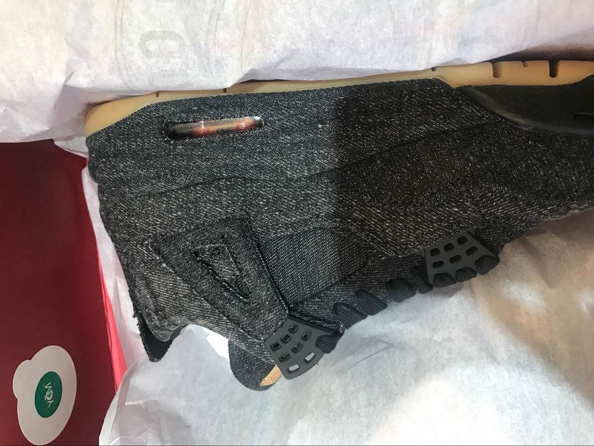 Jordan 4 Retro Levi's Sneakers in Black Denim A02571-001 - product image from the listing.