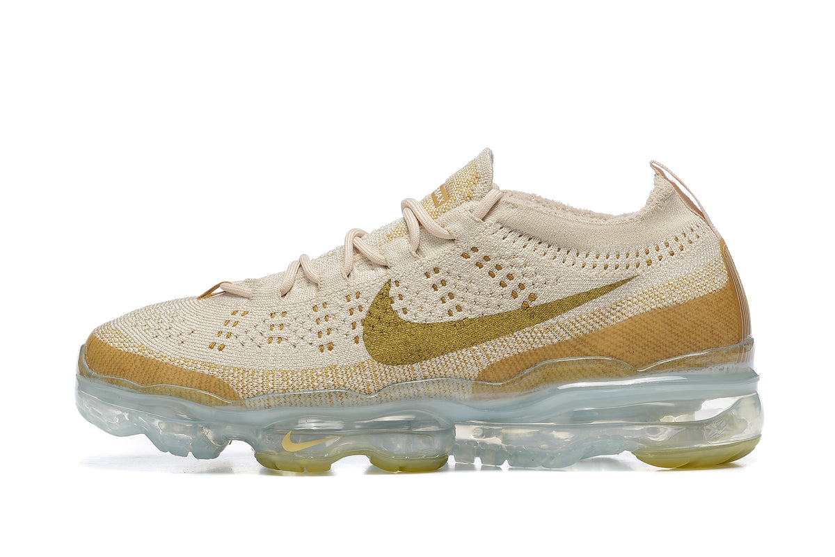Nike Air VaporMax 2023 Flyknit Sanddrift Bronze Trainers DV1678-100 - product image from the listing.
