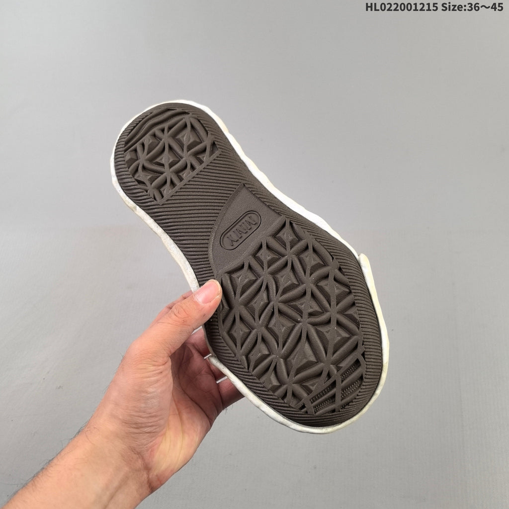 Maison Mihara Yasuhiro Original Sole Canvas Low Sneakers, in Black - product image from the listing.