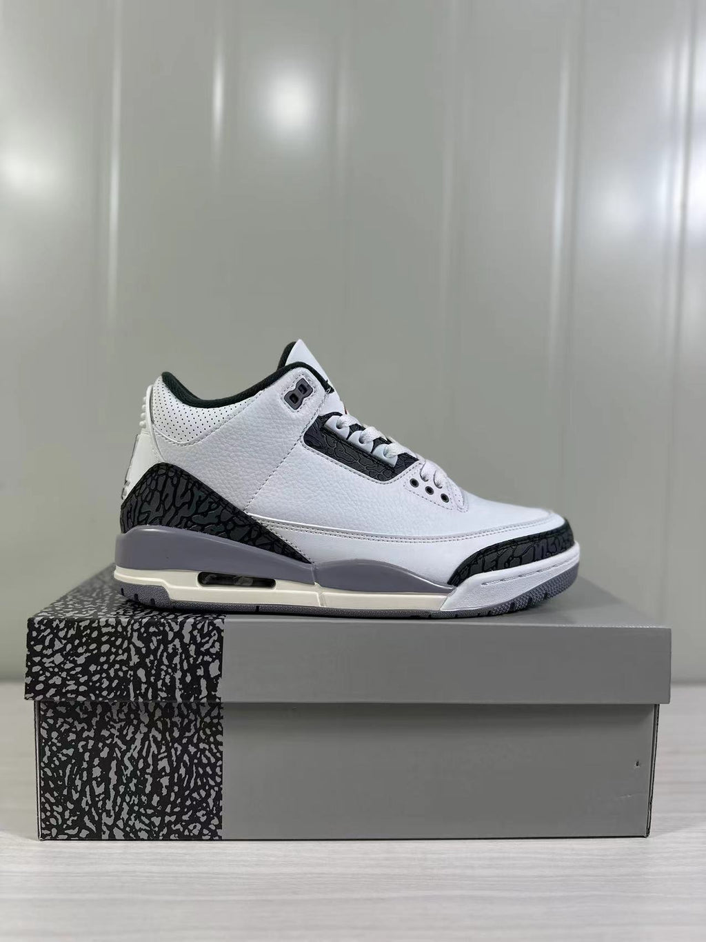 Air Jordan 3 Retro White Cement Grey CT8532-106 - product image from the listing.