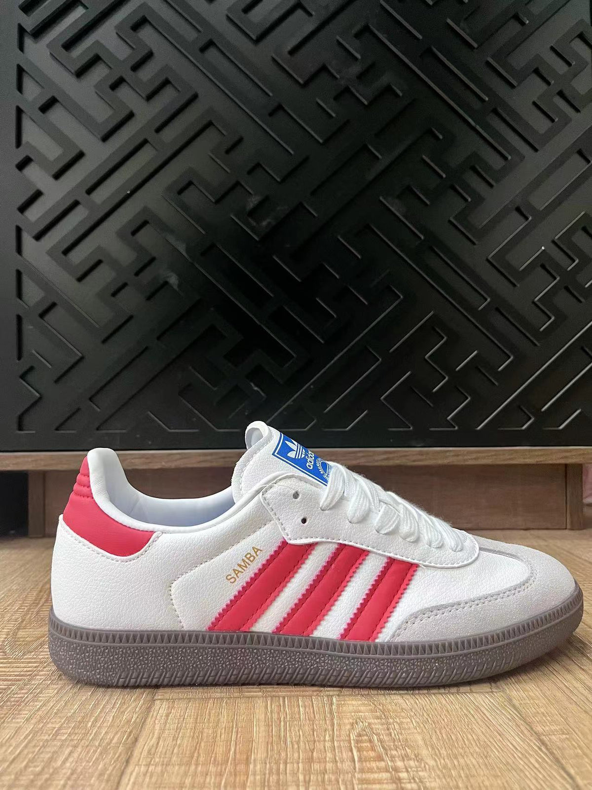 adidas Samba Trainers White Pink Gum Sole - product image from the listing.