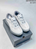 DESCENTE D F WIRE 3.0 Running Sneakers in White Gray - product image from the listing.