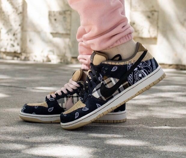 Black and Tan Jordan 1 High Paisley Pattern Sneakers - product image from the listing.