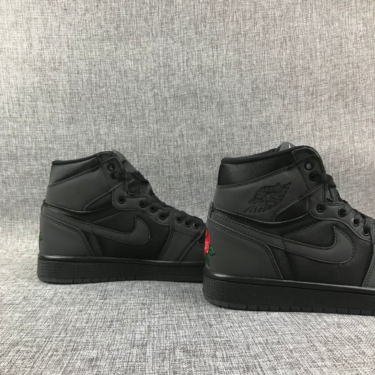Black Rose Sneakers - Air Jordan 1 Retro High - product image from the listing.