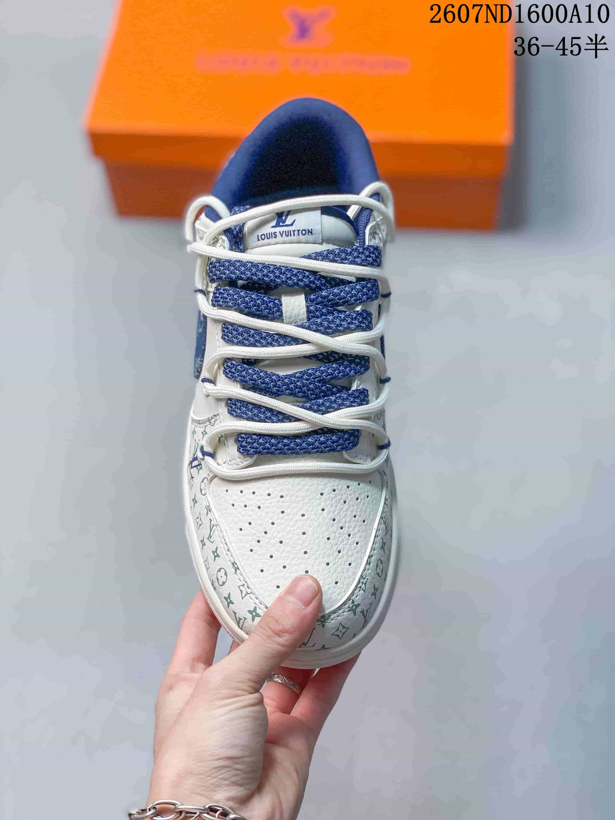 Nike SB Dunk Low White Blue Monogram Trainers 2607ND1600A10 - product image from the listing.