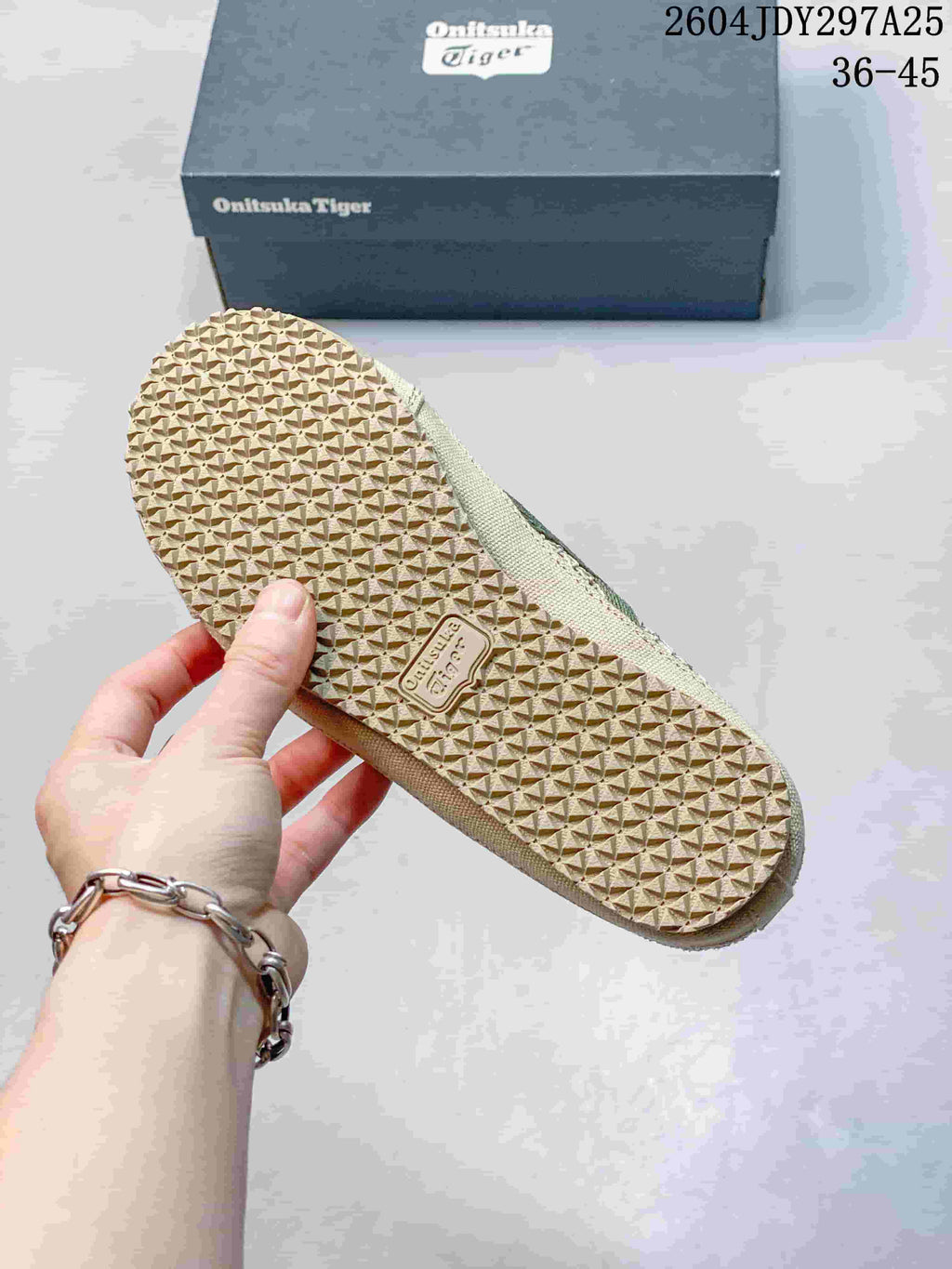 Onitsuka Tiger Mexico 66 Sabot in Beige Green 2604JDY297A25 - product image from the listing.