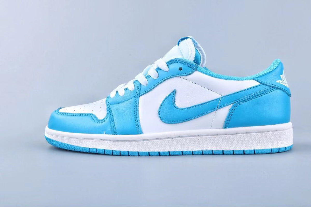 UNC Blue and White Sneakers 401 - Jordan 1 Low SB - product image from the listing.