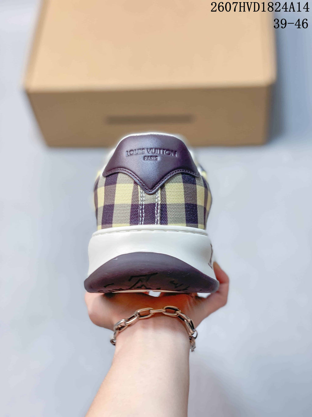 Louis Vuitton Plaid Low-Top Sneakers in Beige and Purple 2607HVD1824A14 - product image from the listing.