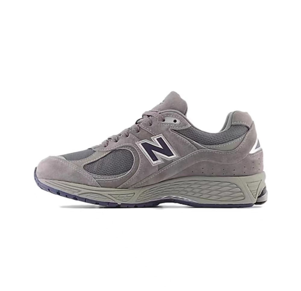 New Balance M2002RXC Sneakers in Grey - product image from the listing.