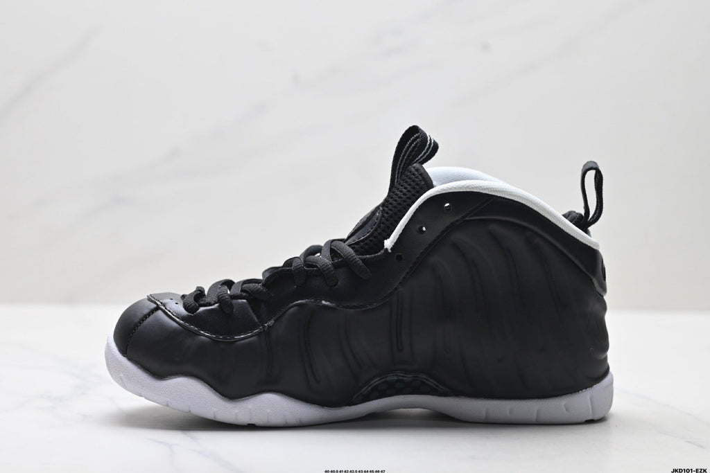 Nike Air Foamposite One Penny Hardaway Sneakers in Black White - product image from the listing.