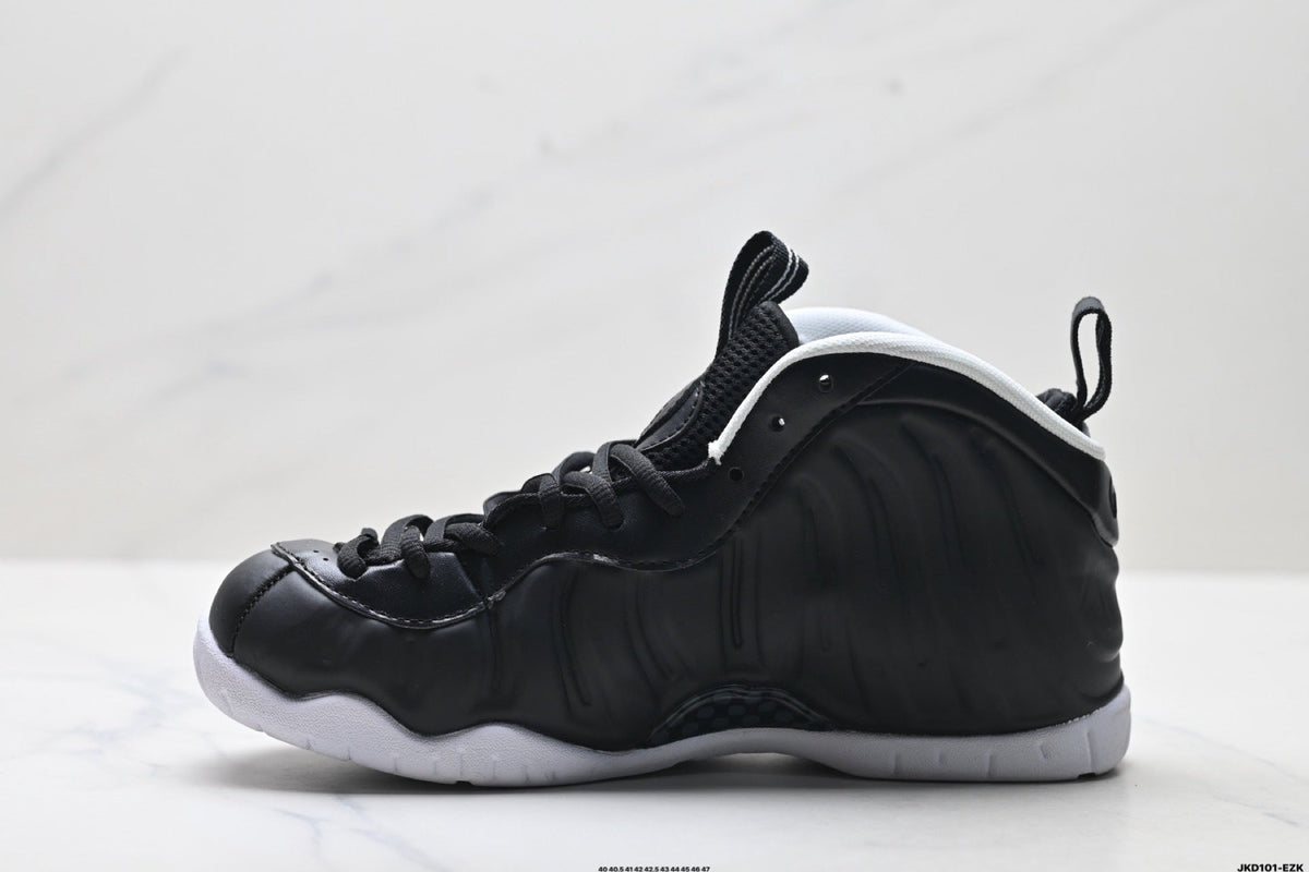 Nike Air Foamposite One Penny Hardaway Sneakers in Black White - product image from the listing.
