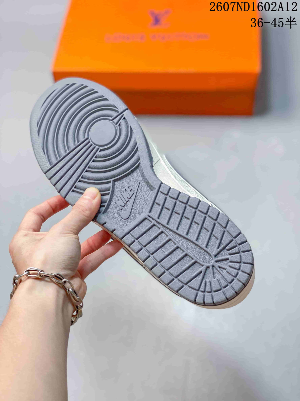 Nike SB Dunk Low Sneakers in White Gray Red 2607ND1602A12 - product image from the listing.