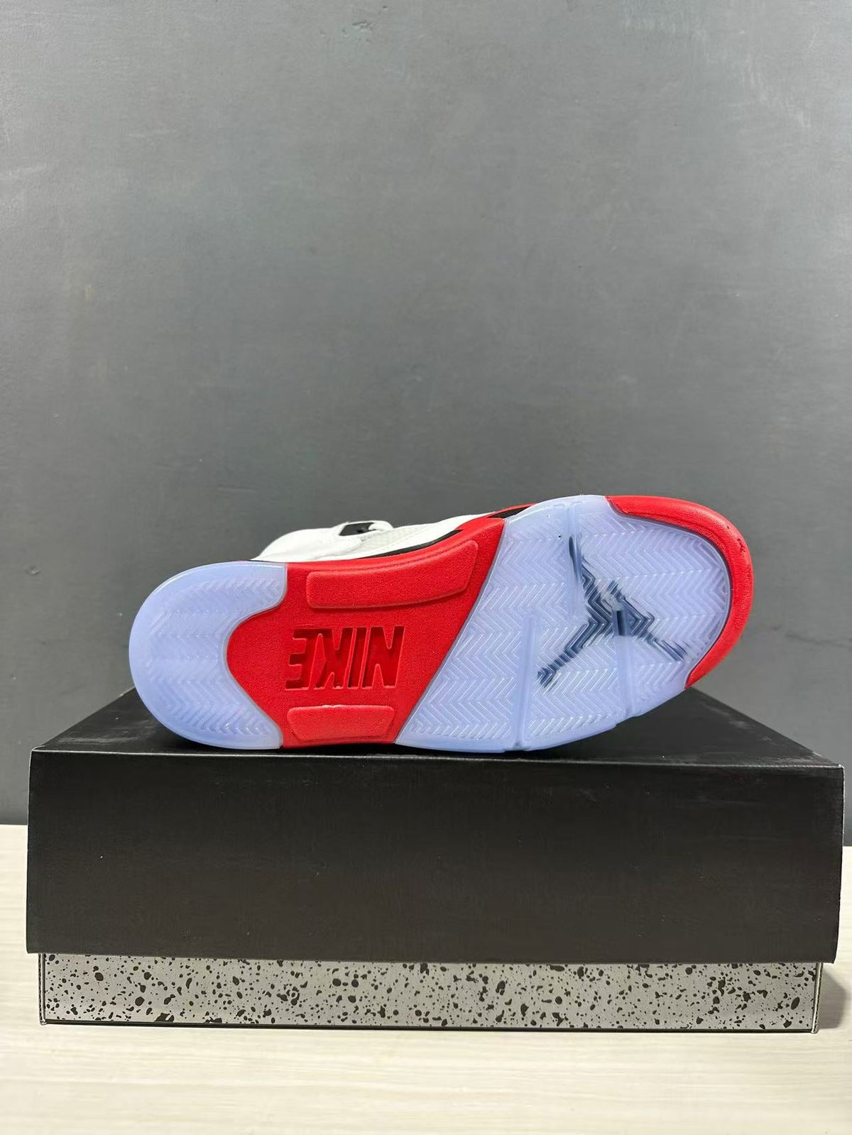 Air Jordan 5 Fire Red White Black HQ7978-101 - product image from the listing.