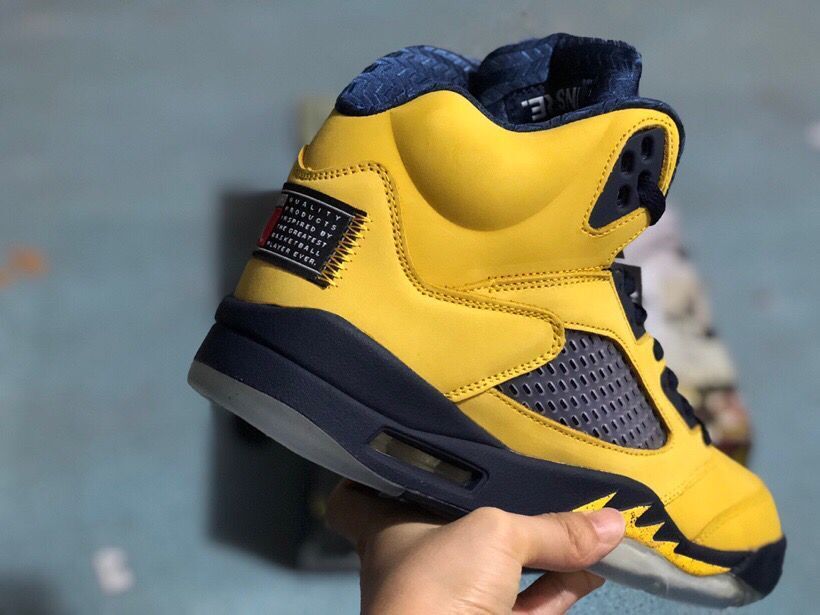 Jordan 5 High-Cut Sneakers Yellow Navy Tokyo Style - product image from the listing.