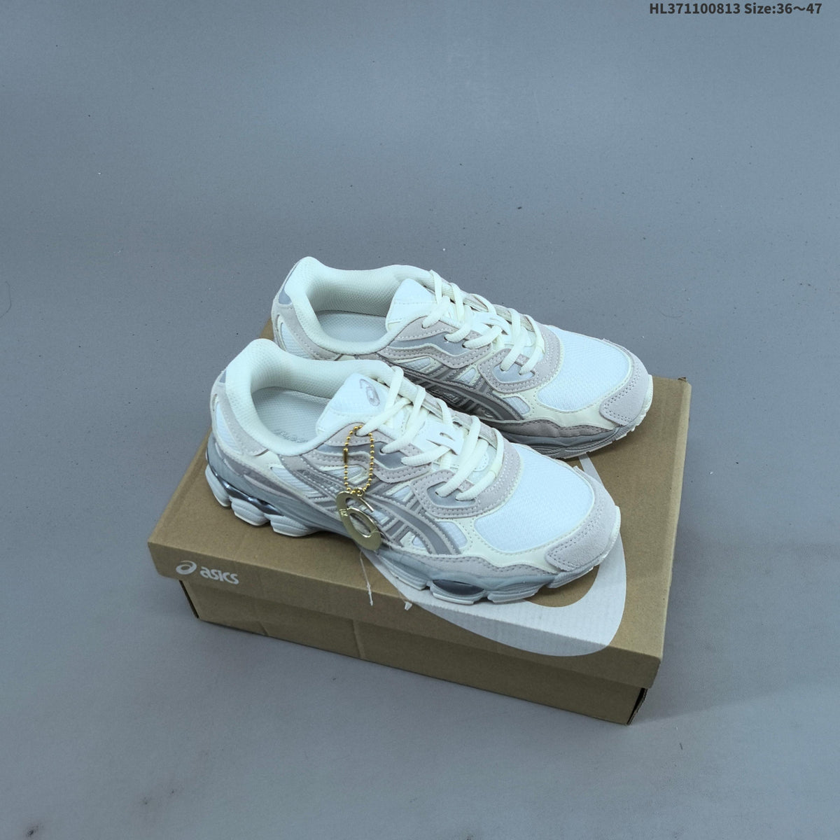 ASICS GEL-NYC Retro Sneakers for Running - product image from the listing.