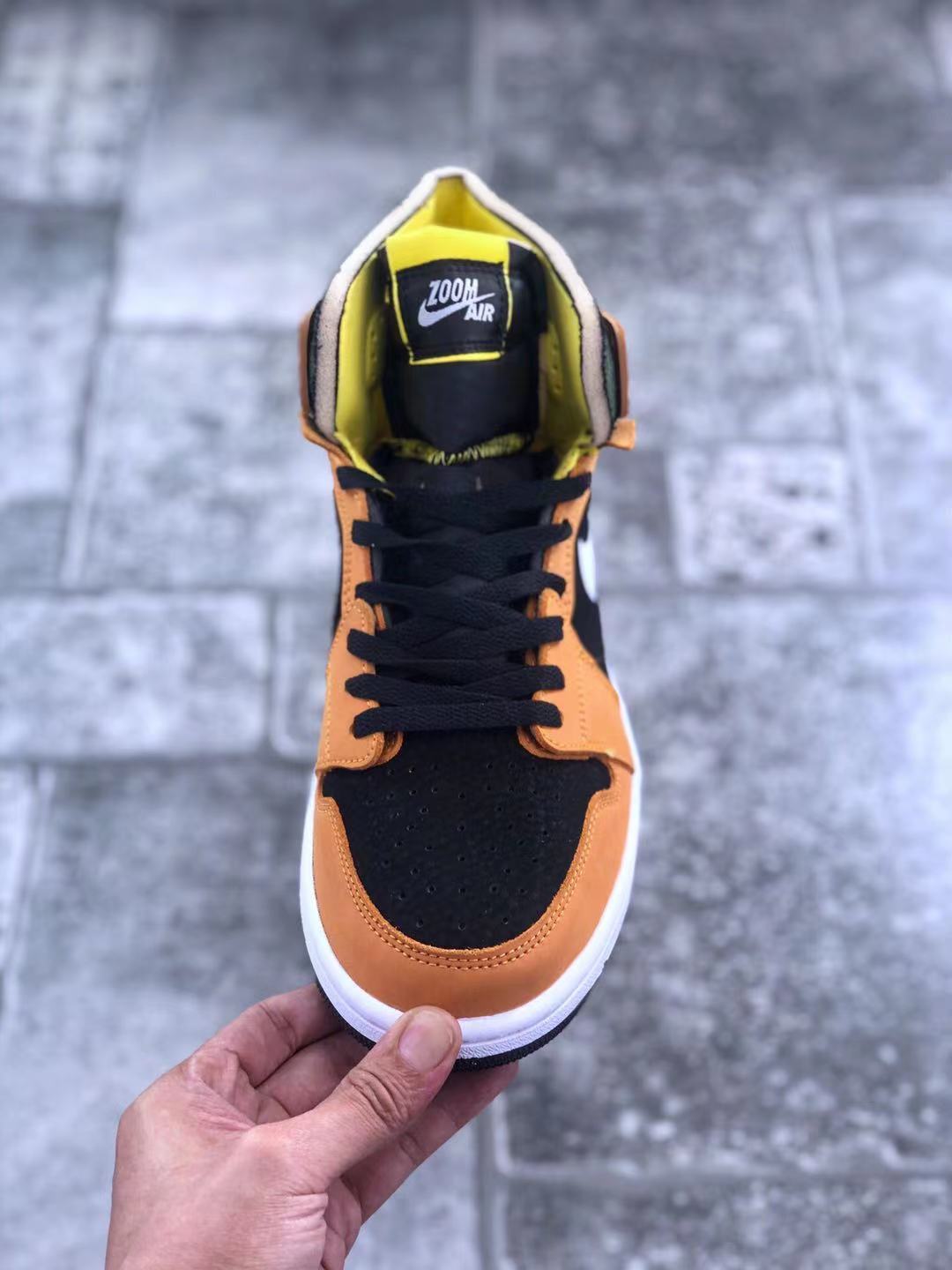 Air Jordan 1 Zoom CMFT Monarch Orange CT0978-002 - product image from the listing.