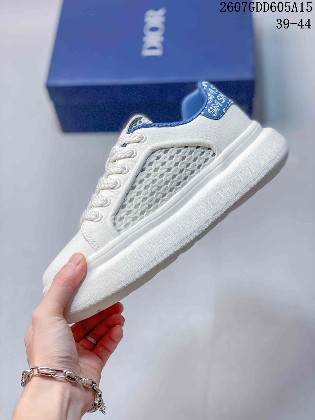 Dior Low-Top Sneakers in White and Blue 2607GDD605A15 - product image from the listing.