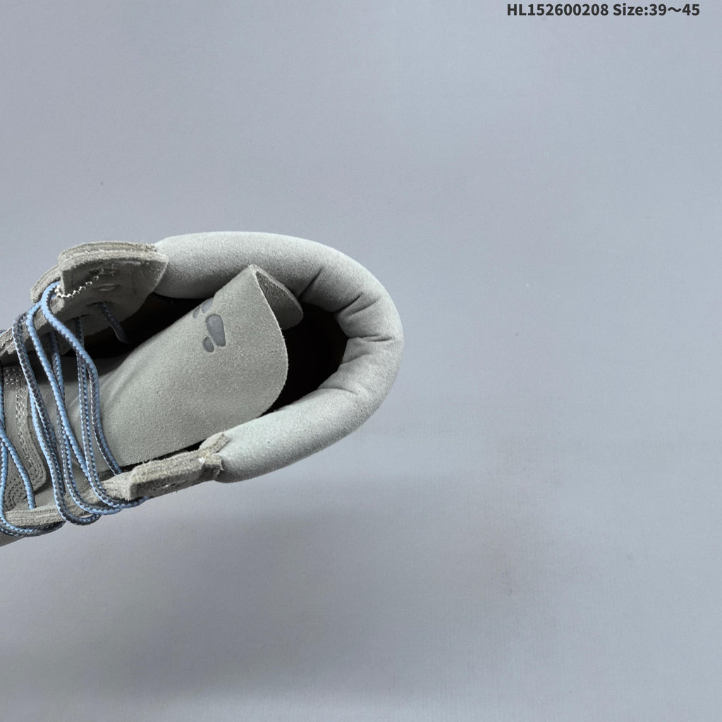 Grey Timberland High-Top Lace-Up Boots - product image from the listing.