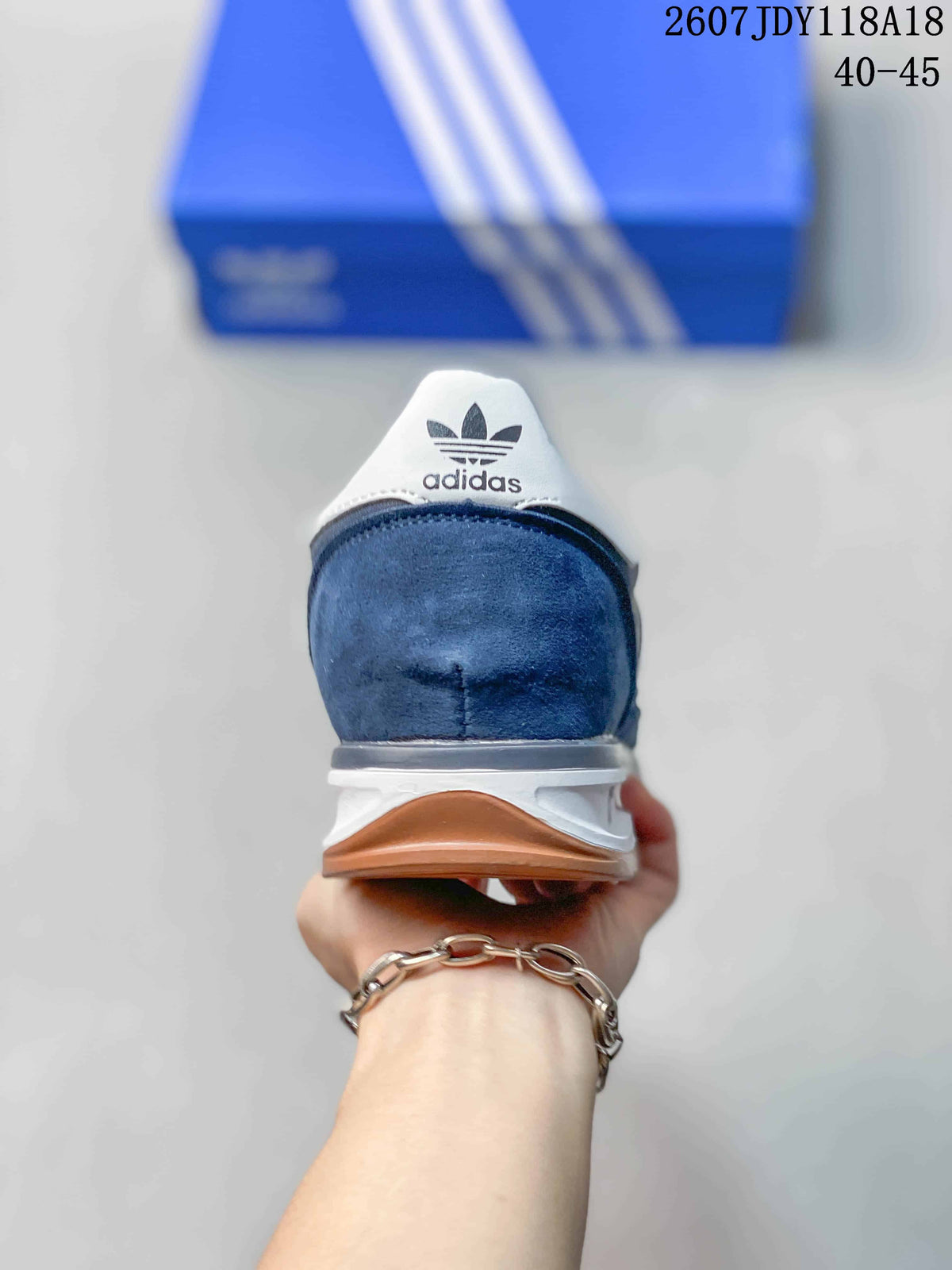 adidas SL 72 Sneakers in Navy White 2607JDY118A18 - product image from the listing.