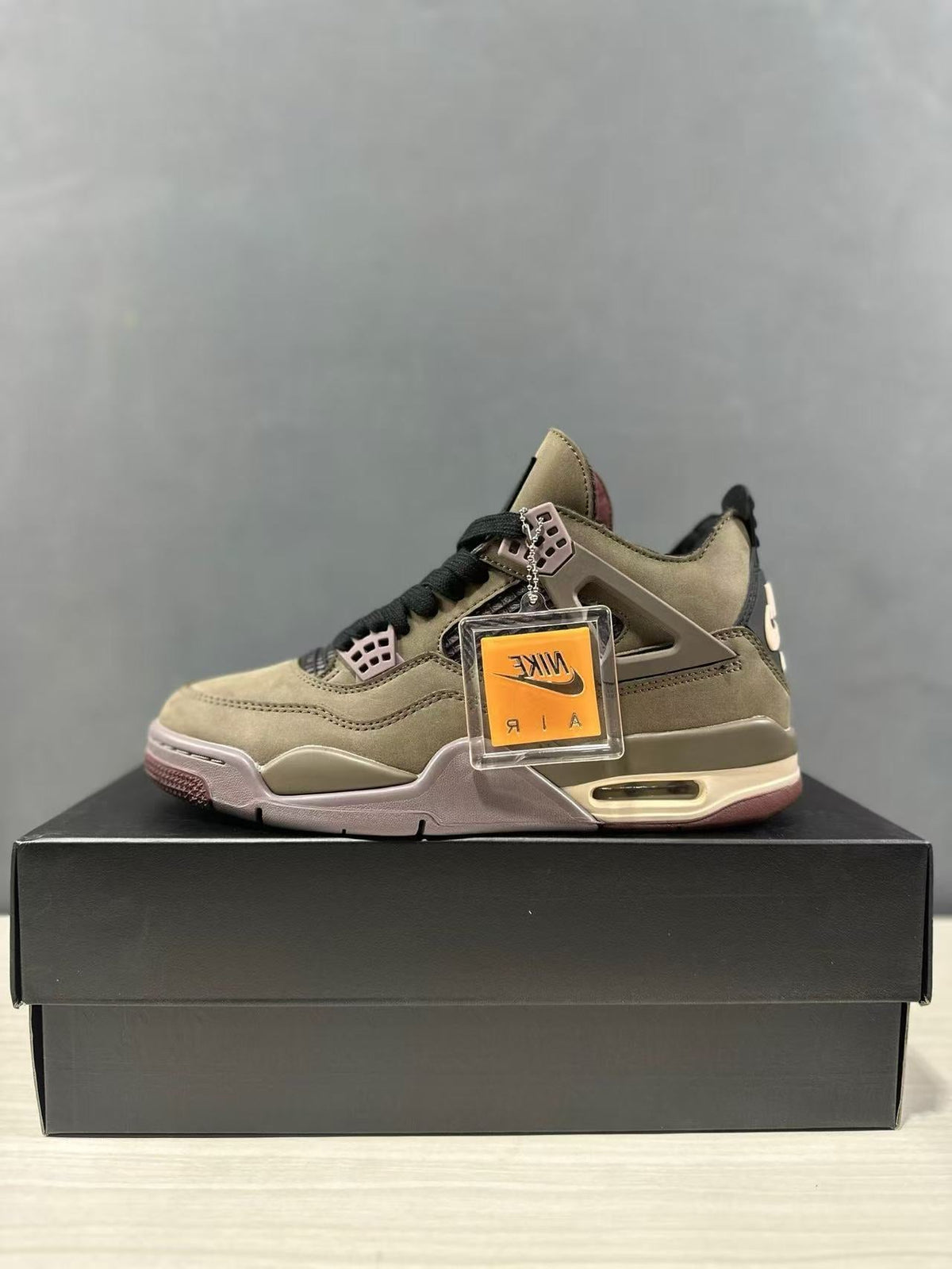 Air Jordan 4 Retro SP Dark Mocha Sneakers IF3102-200 - product image from the listing.