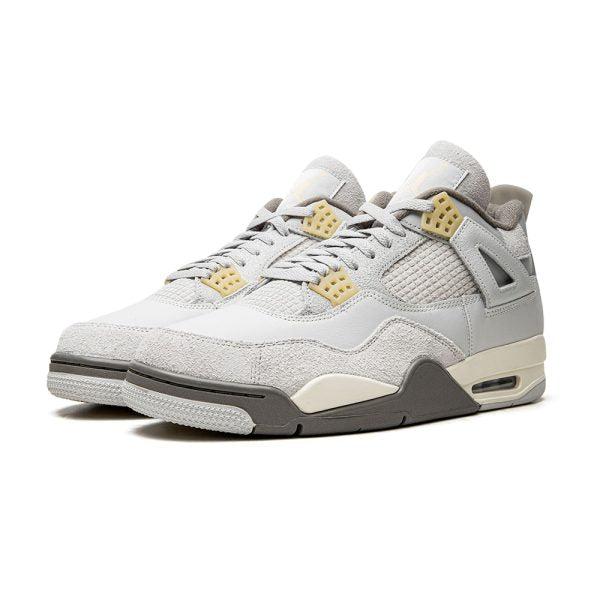 "Photon Dust" AIR JORDAN 4 CRAFT - product image from the listing.