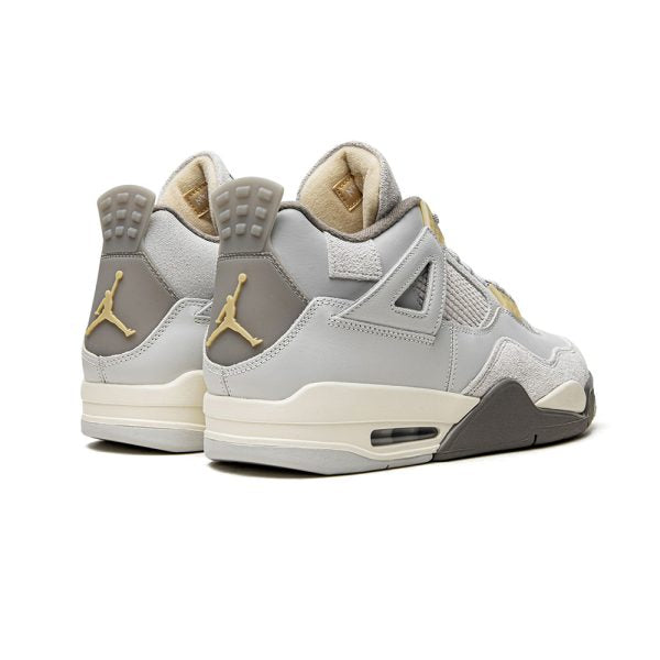 "Photon Dust" AIR JORDAN 4 CRAFT - product image from the listing.