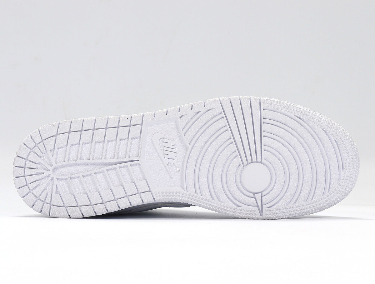 Jordan 1 High Basketball Sneakers in White CW7589-100 - product image from the listing.
