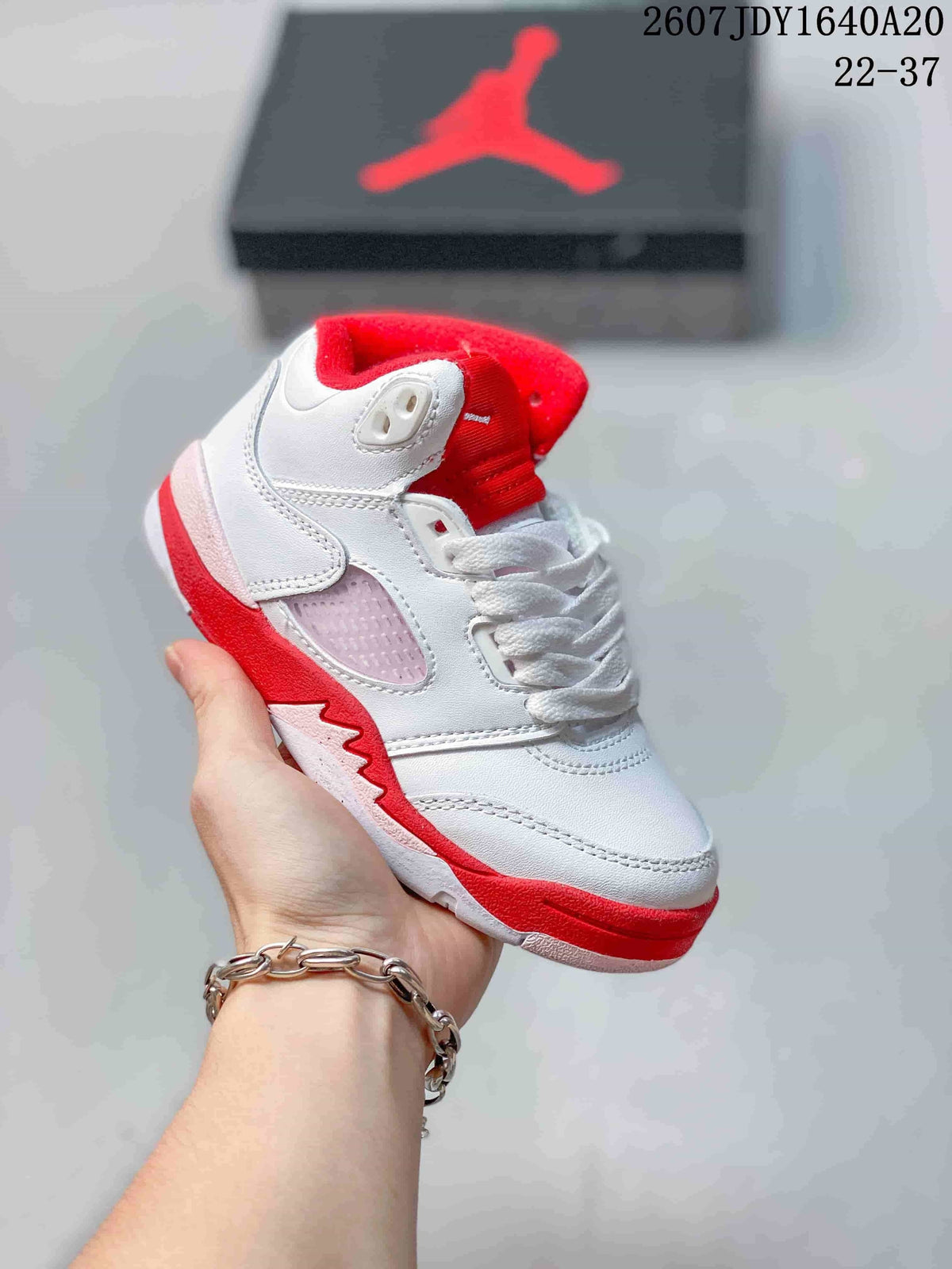 Air Jordan 5 Retro Kids' Mid-Top Sneakers - product image from the listing.