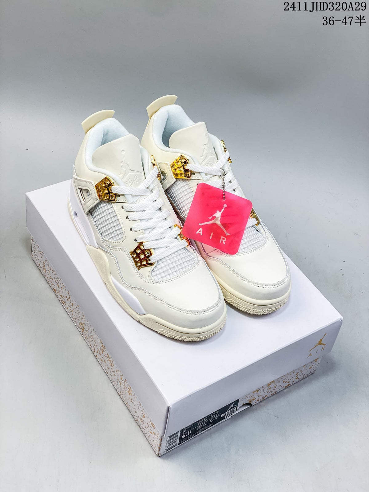 Nike Air Jordan 4 Retro Sneakers in White Gold 2411JHD320A29 - product image from the listing.