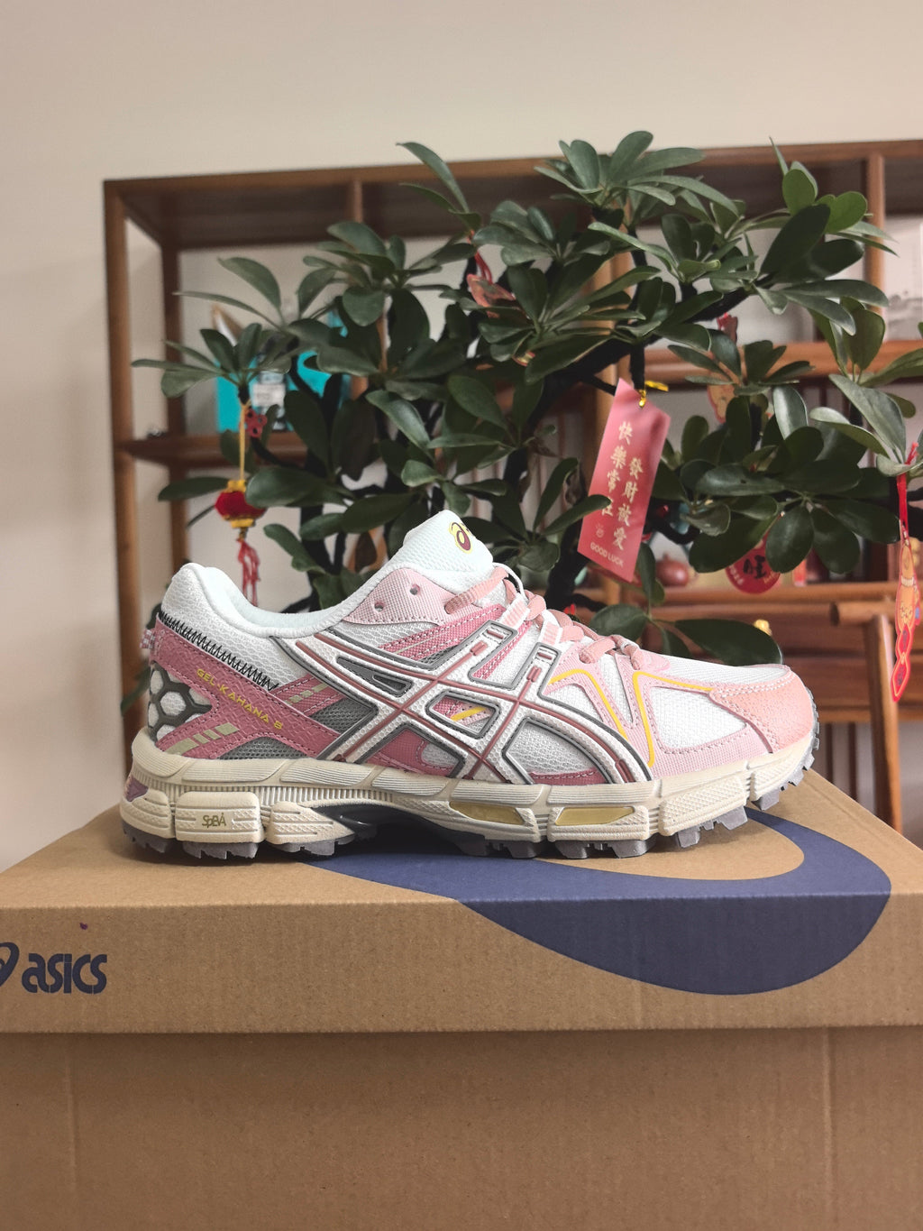ASICS K8 Sneakers in Pink and White - product image from the listing.