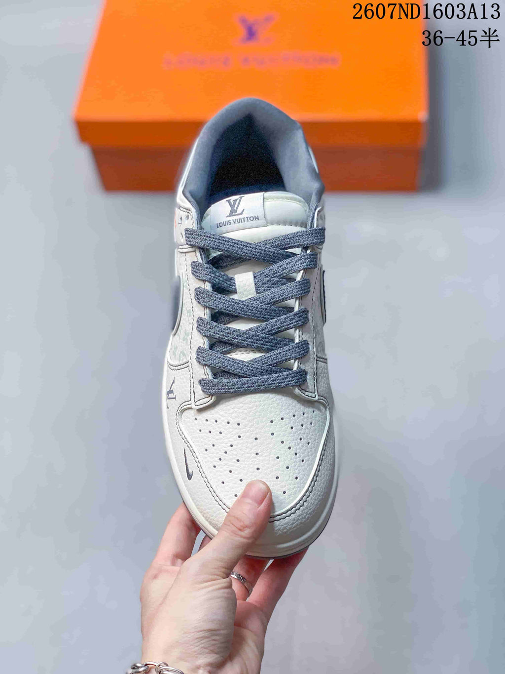 Nike SB Dunk Low LV Print Sneakers in White Grey 2607ND1603A13 - product image from the listing.