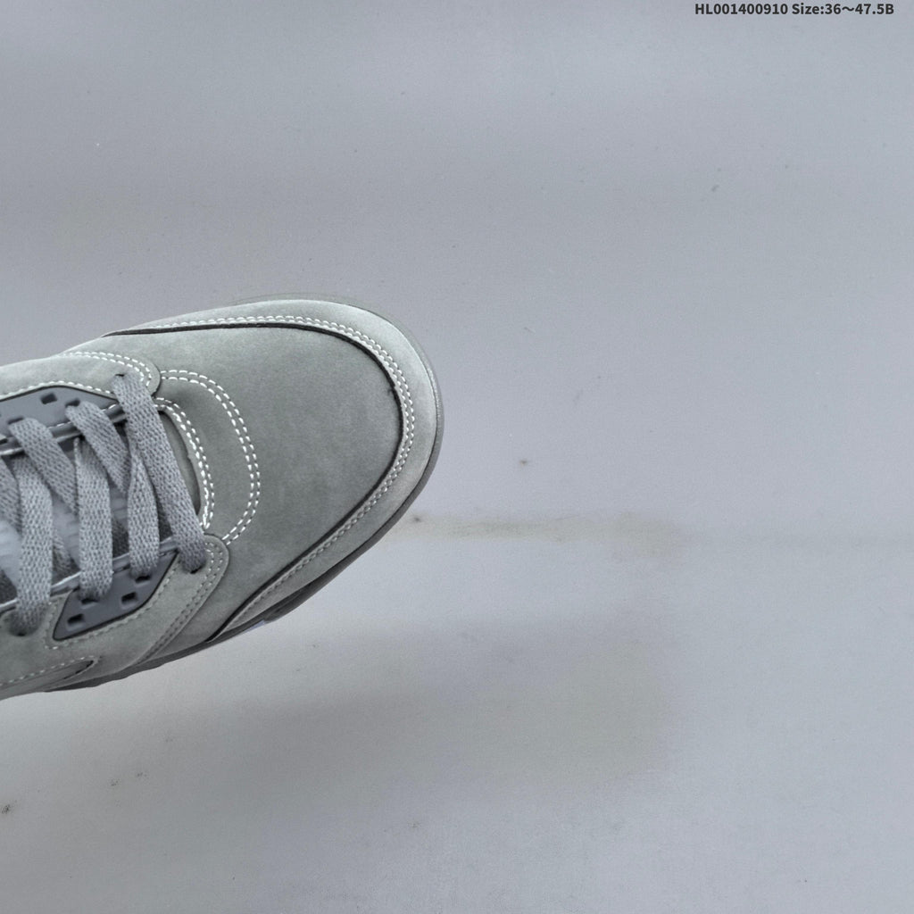 Air Jordan 5 Retro Wolf Grey High-Top Sneakers - product image from the listing.