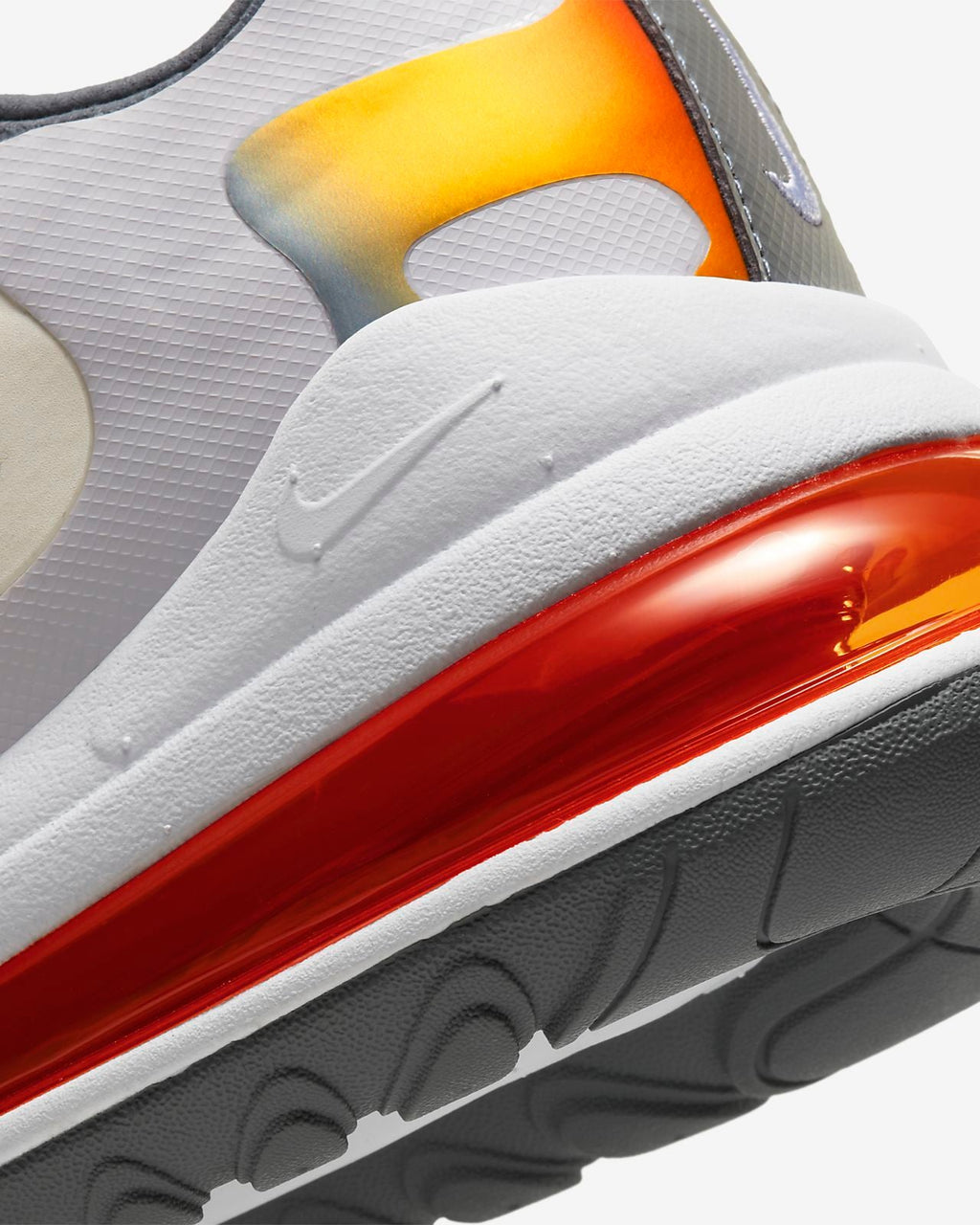 React Sneakers - Nike Air Max 270 CD6615-100 - product image from the listing.