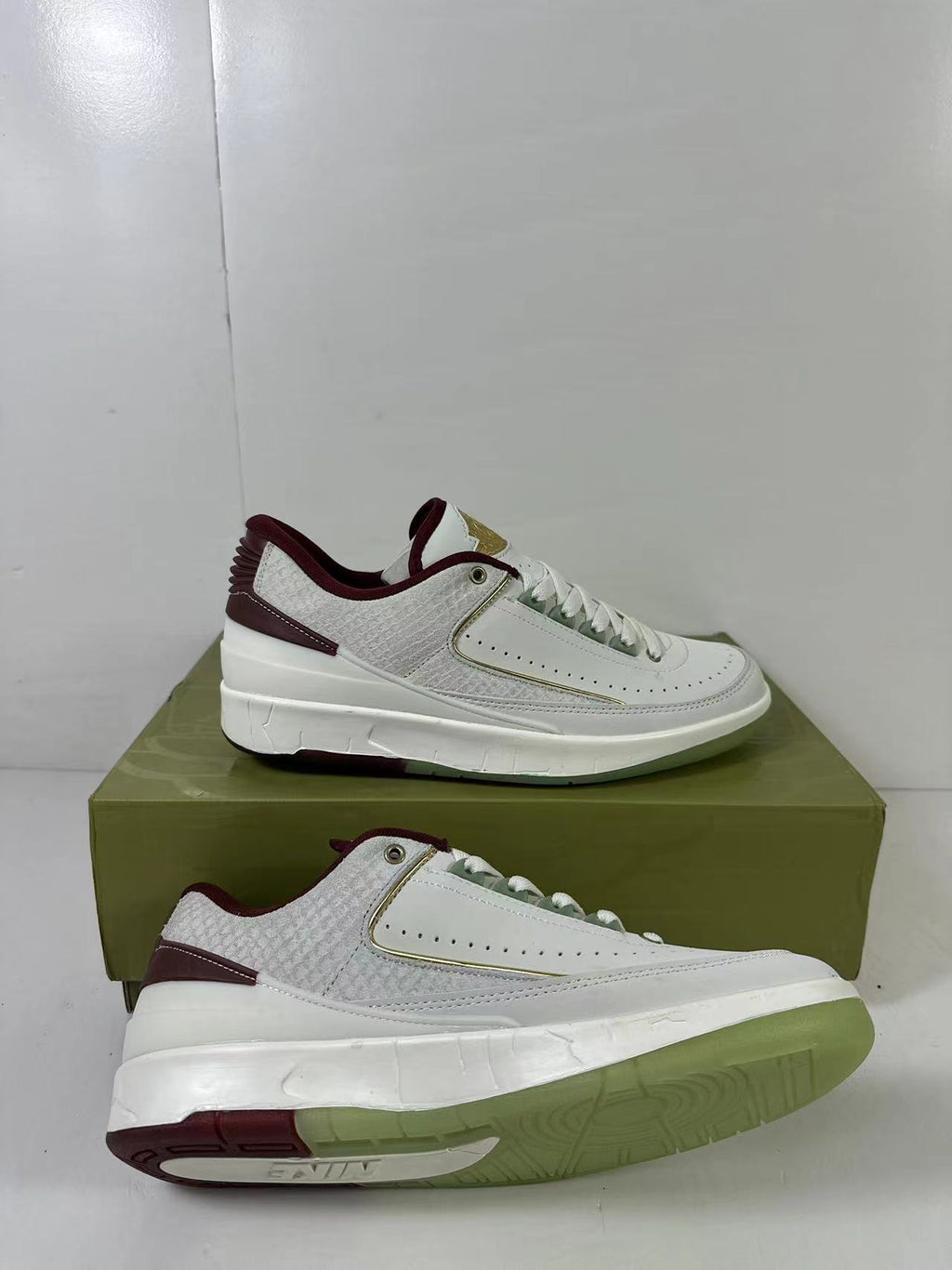 Air Jordan 2 Low White Red FJ3468-100 Sneakers - product image from the listing.