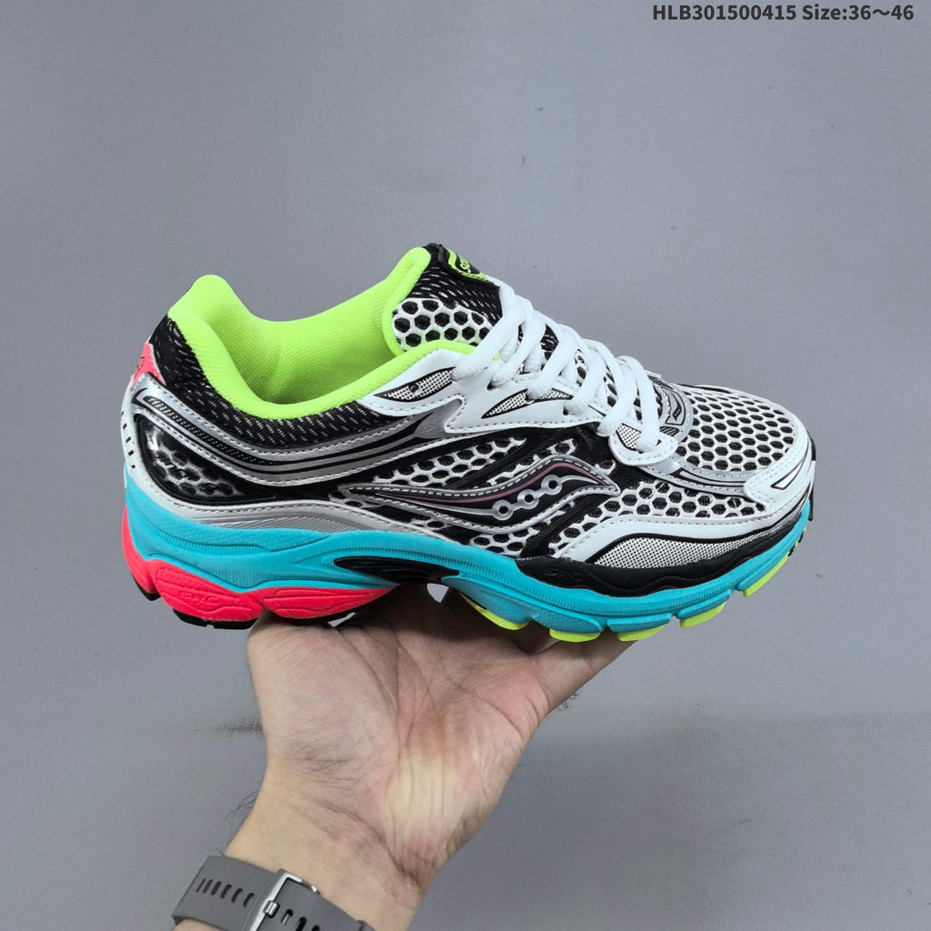 Saucony ProGrid Omni 9 Retro Sneakers for Running - product image from the listing.
