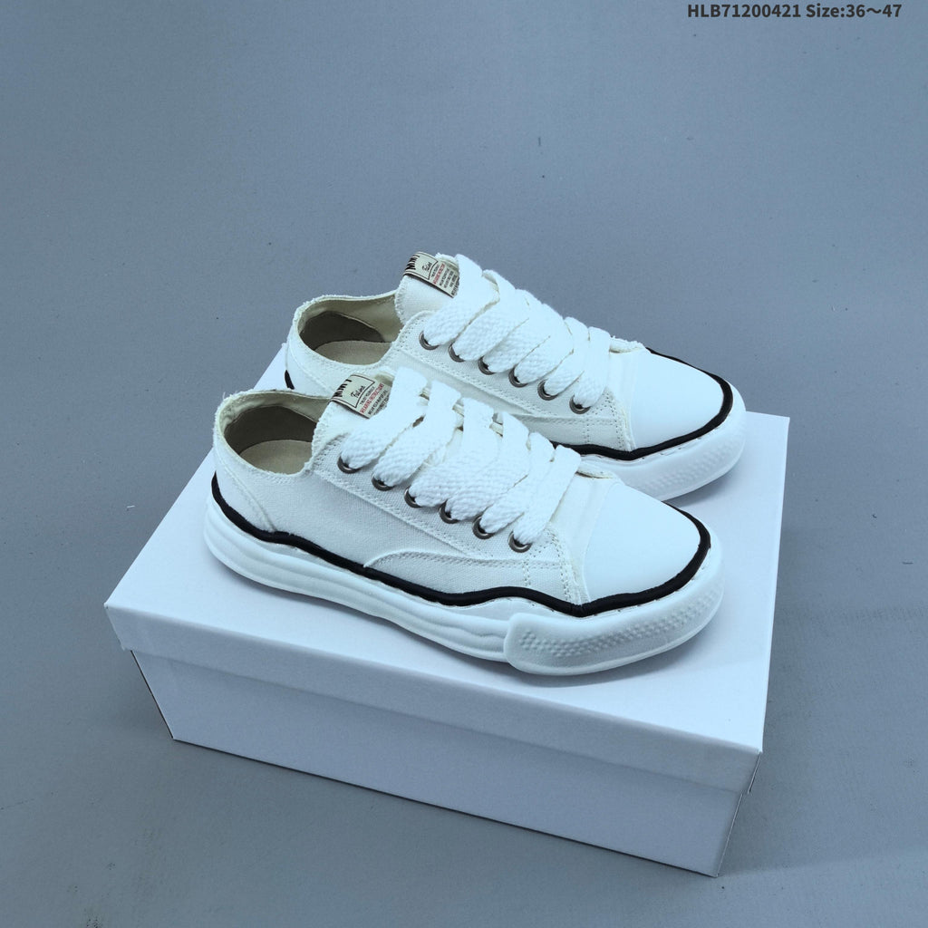 Maison MIHARA YASUHIRO Original Sole Canvas Low Trainers - product image from the listing.
