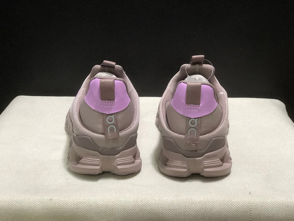 On Cloud 4 Coast Slip-On Trainers Pink/Purple - product image from the listing.
