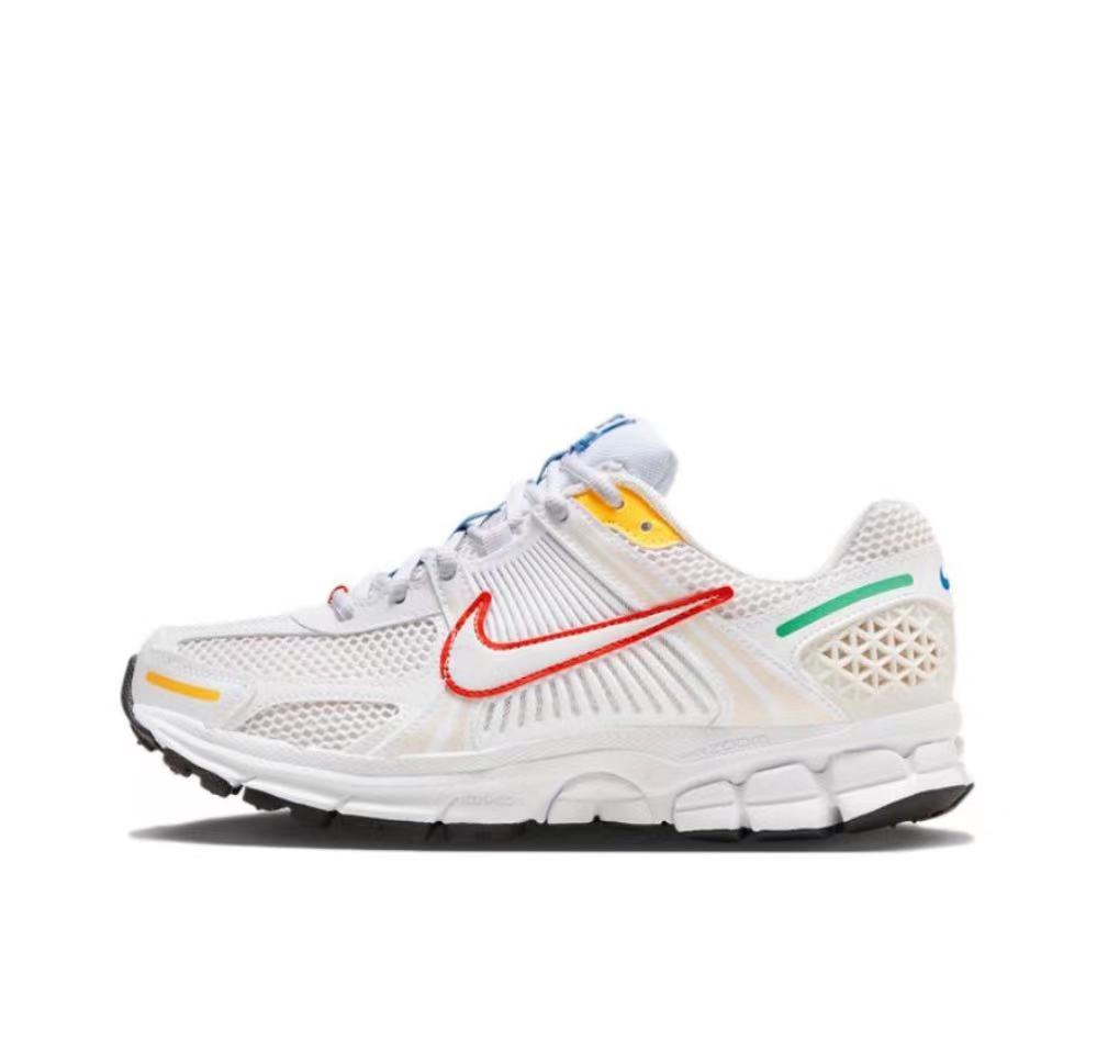 Nike FN3449-111 Running Sneakers in White - product image from the listing.