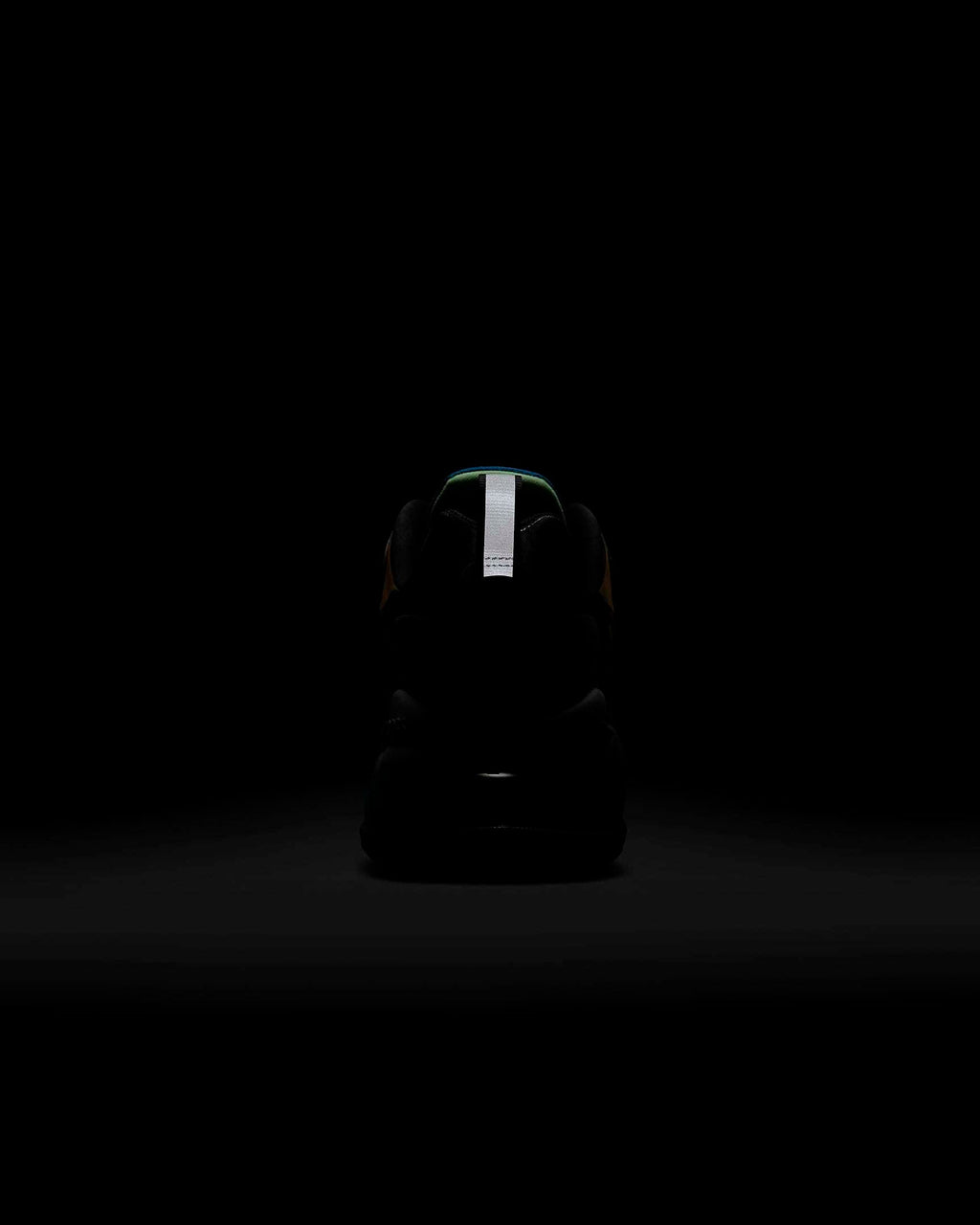 React Sneakers - Nike Air Max 270 CZ7869-300 - product image from the listing.