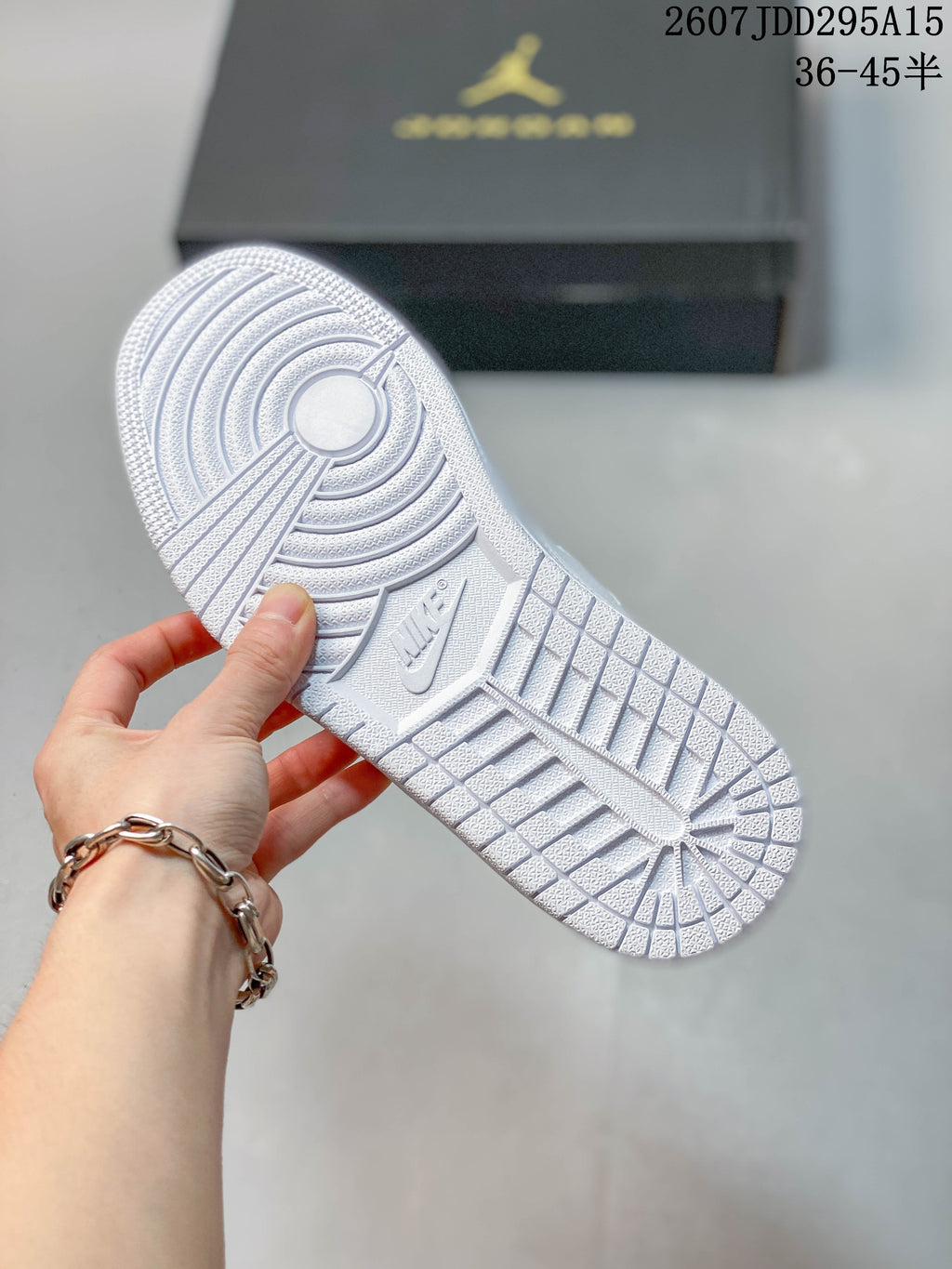Nike Air Jordan 1 Low Sneakers in White 2607JDD295A15 - product image from the listing.