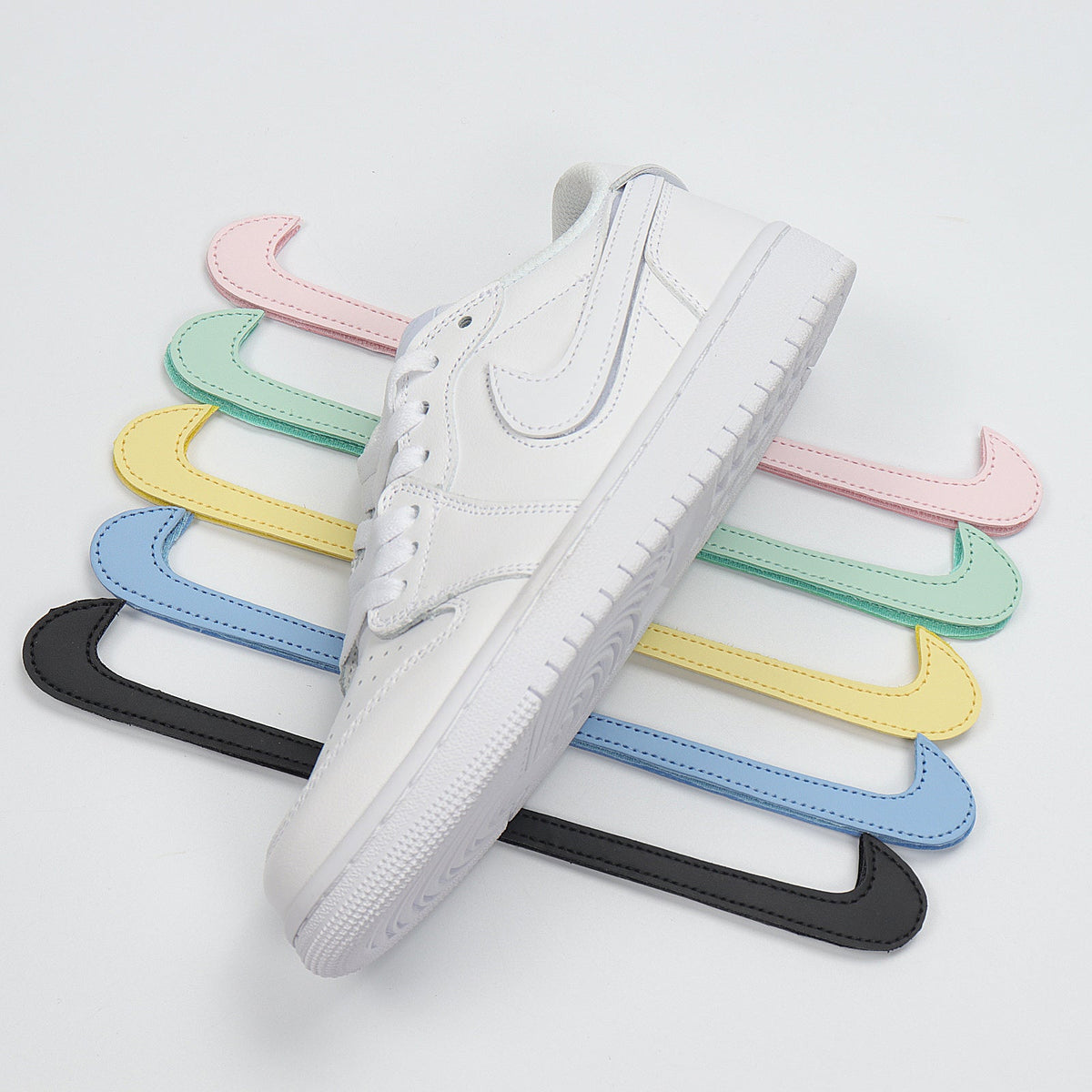 White Sneaker CJ7891- ID - Nike Air Force 1 Low - product image from the listing.