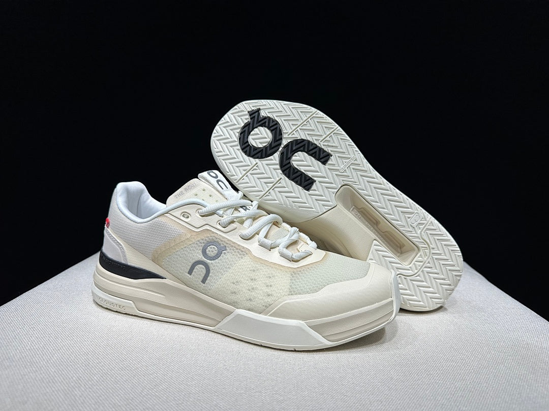 Cream and Black On The Roger Advantage Pro Sneakers - product image from the listing.
