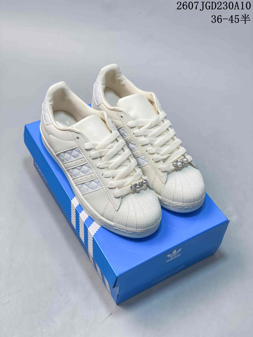 Adidas Superstar II Sneakers in White 2607JGD230A10 - product image from the listing.