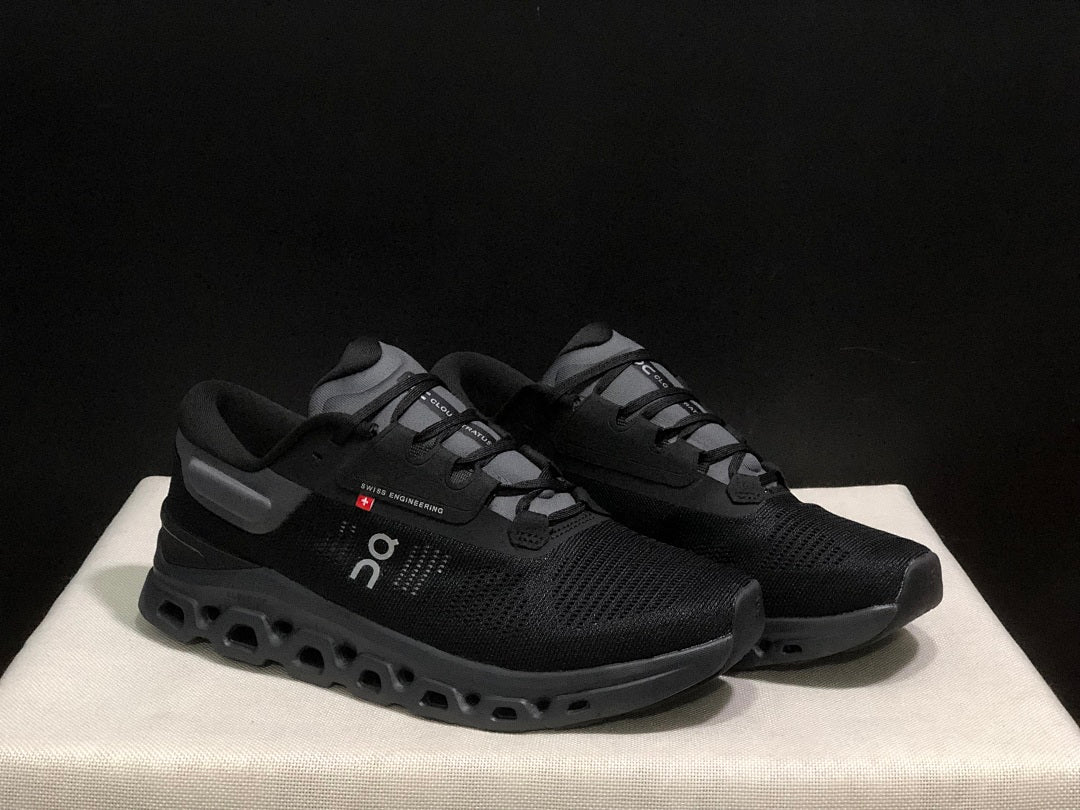 On Cloudstratus 3 Running Shoes in Black - product image from the listing.