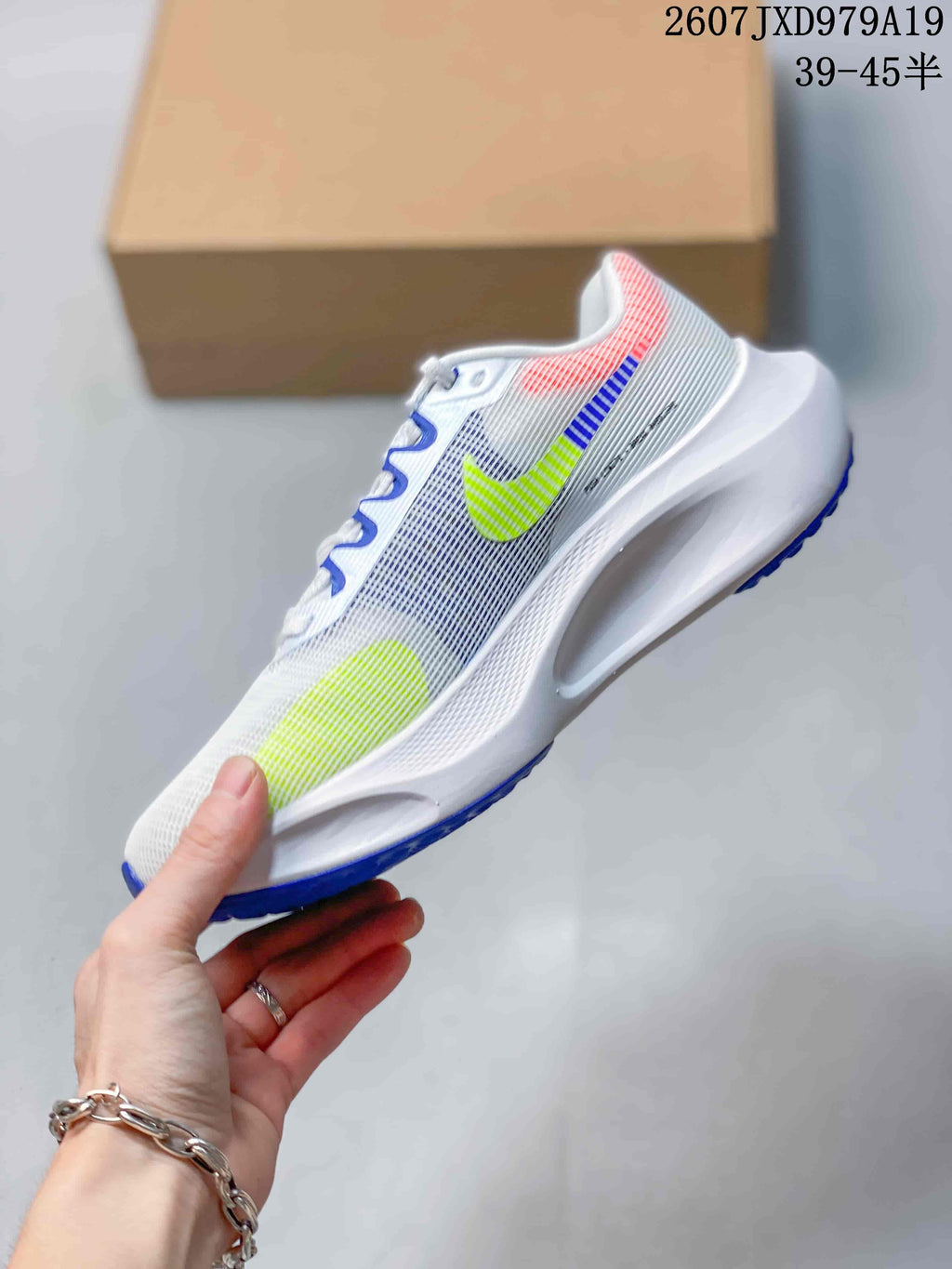 Men's Nike Zoom Fly 5 PRM Running Shoes White - product image from the listing.